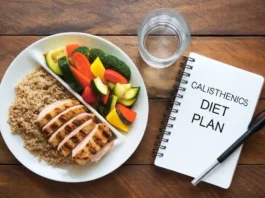 A healthy calisthenics diet meal plan featuring grilled chicken, quinoa, and fresh vegetables.