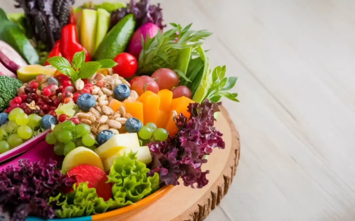 Vibrant salad bowl representing cded diet